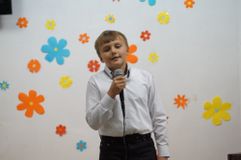 День учителя: солист А. Ершенко